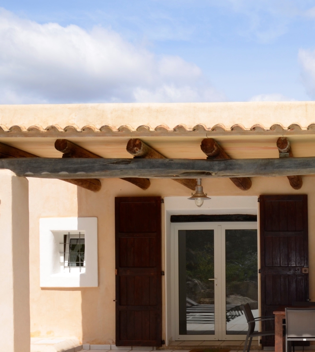 Ibiza rental villa rv collexion 2022 finca san jose verg family porche 2.jpg